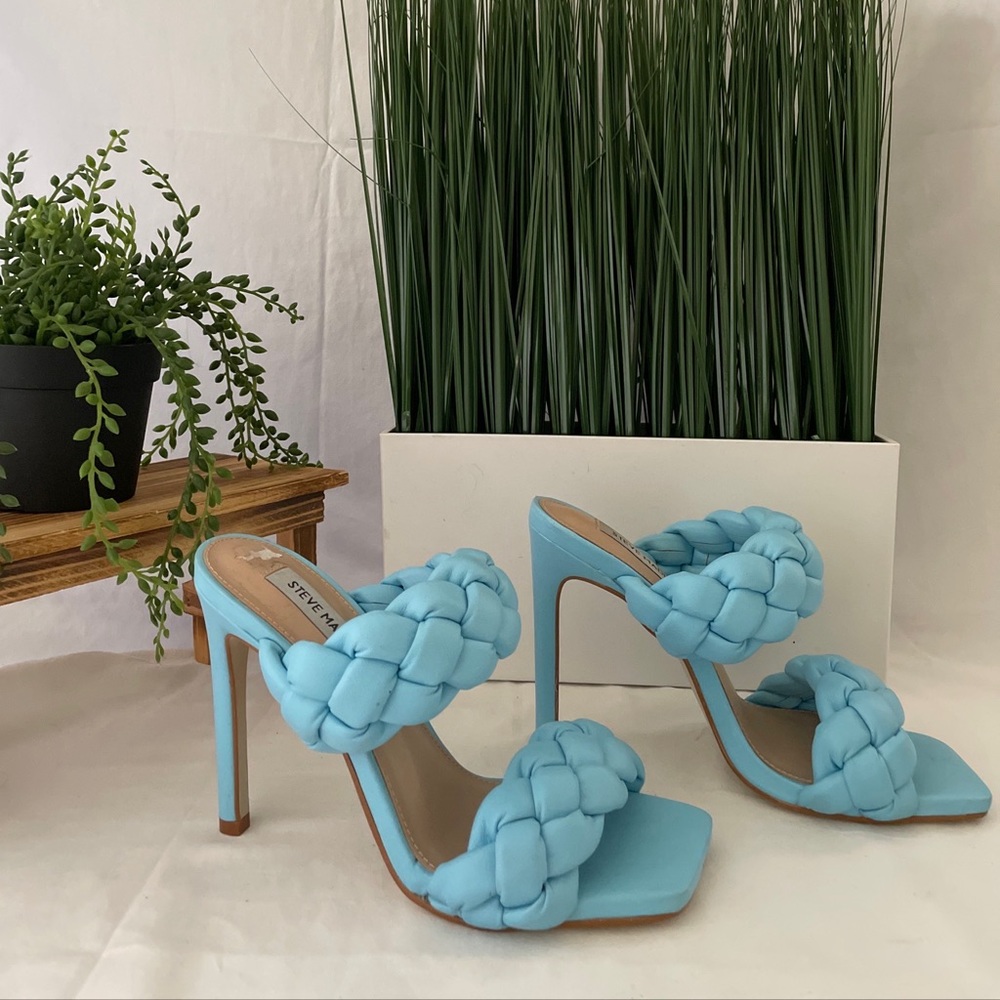 Steve Madden heels Size 7.